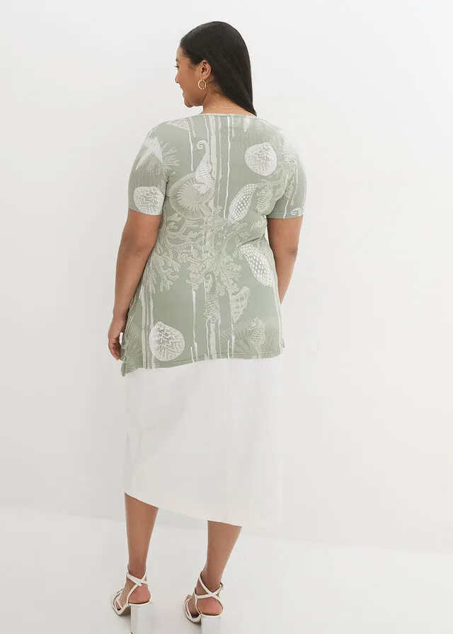 CAMISETA LARGA CON BAJO IRREGULAR NEGROBLANCO ESTAMPADO
