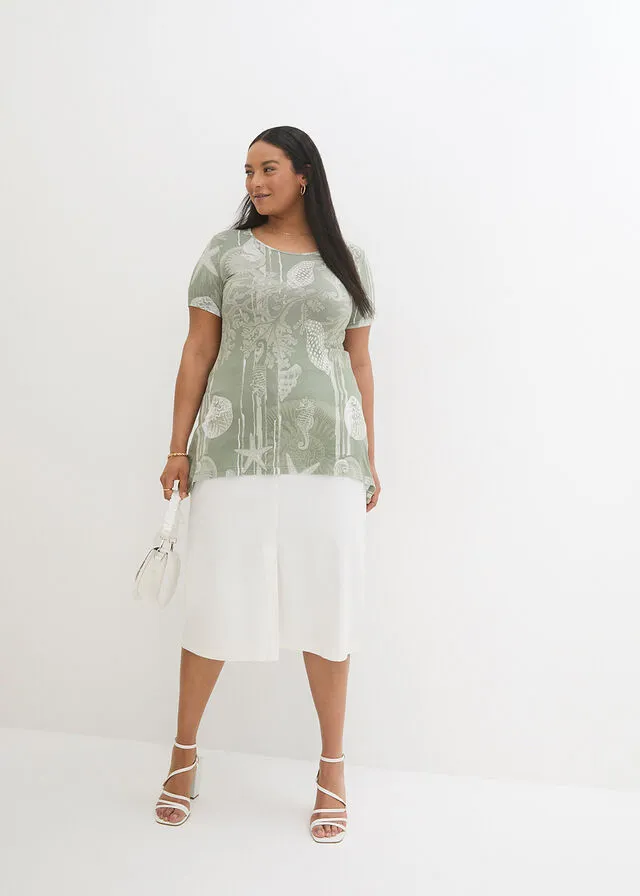 CAMISETA LARGA CON BAJO IRREGULAR NEGROBLANCO ESTAMPADO