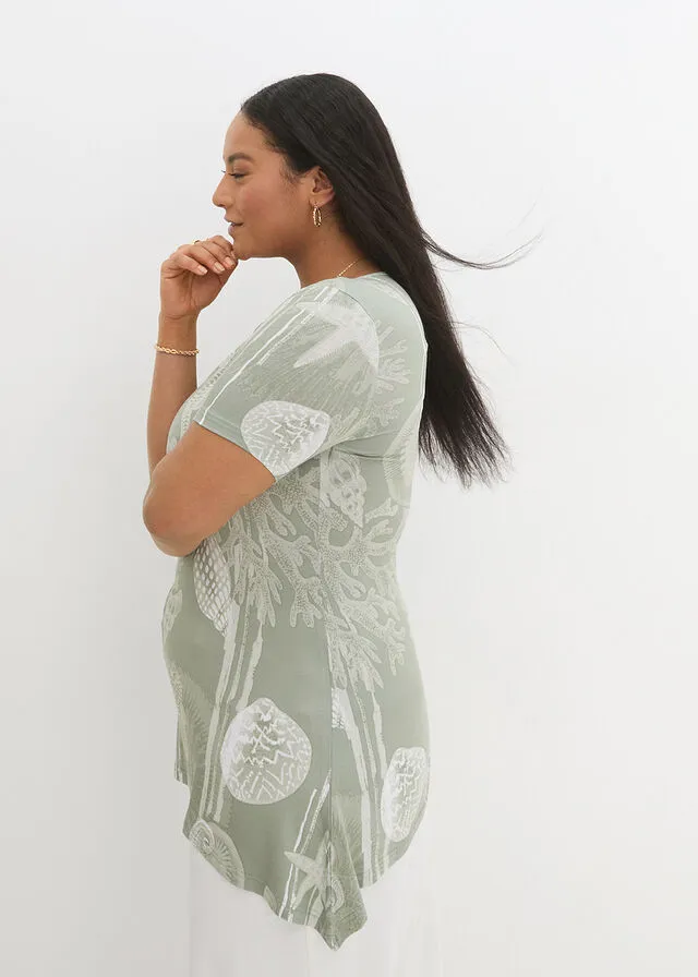CAMISETA LARGA CON BAJO IRREGULAR NEGROBLANCO ESTAMPADO