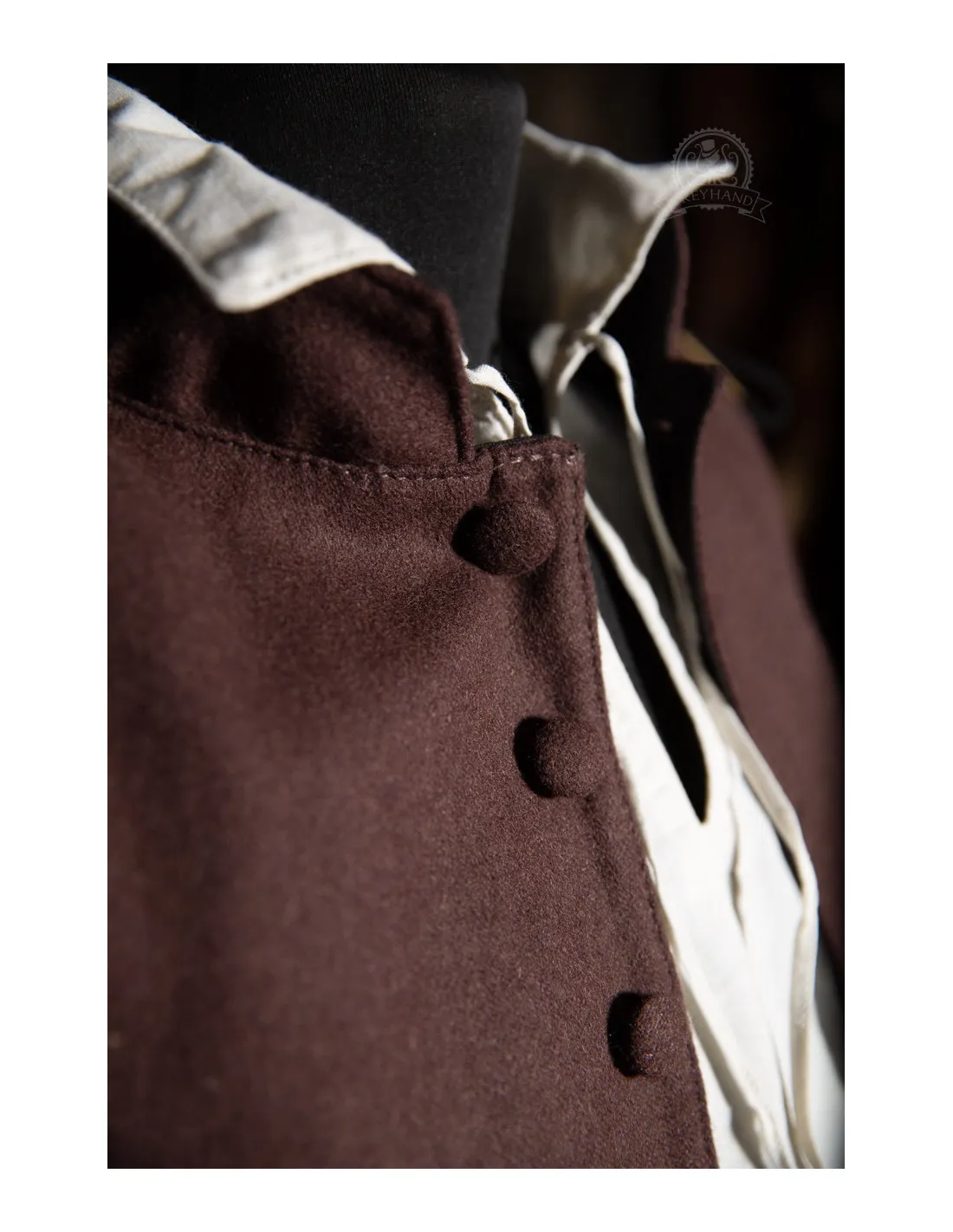 CHAQUETA MOSQUETERO QUENTIN EN LANA  MARRóN