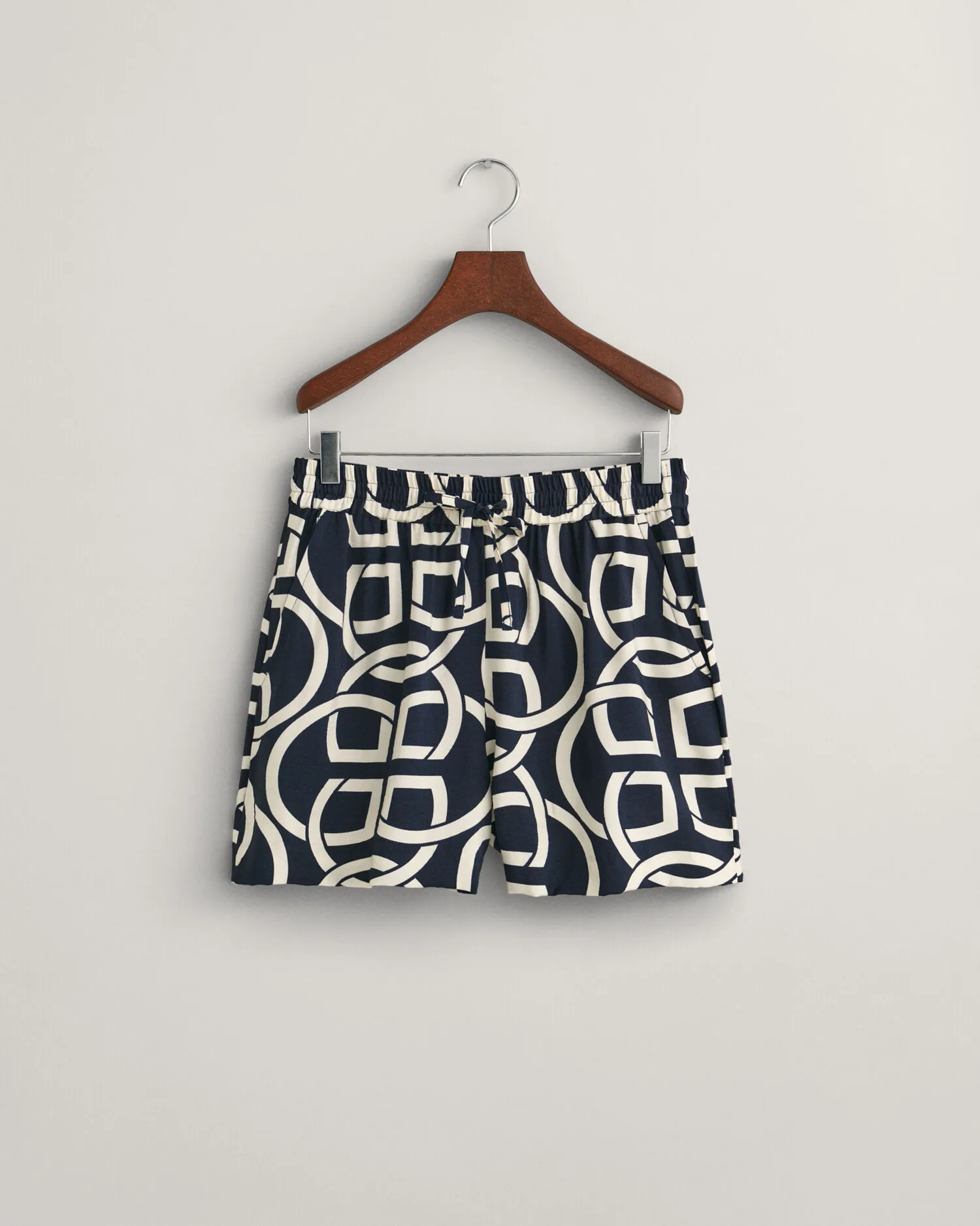 PANTALONES CORTOS PULLON RELAXED FIT CON ESTAMPADO MONOGRAM