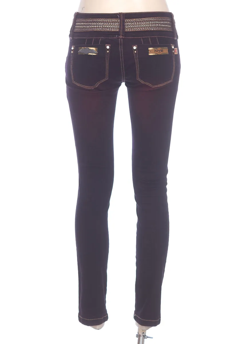 PANTALóN COLOR VINOTINTO  NYE JEANS