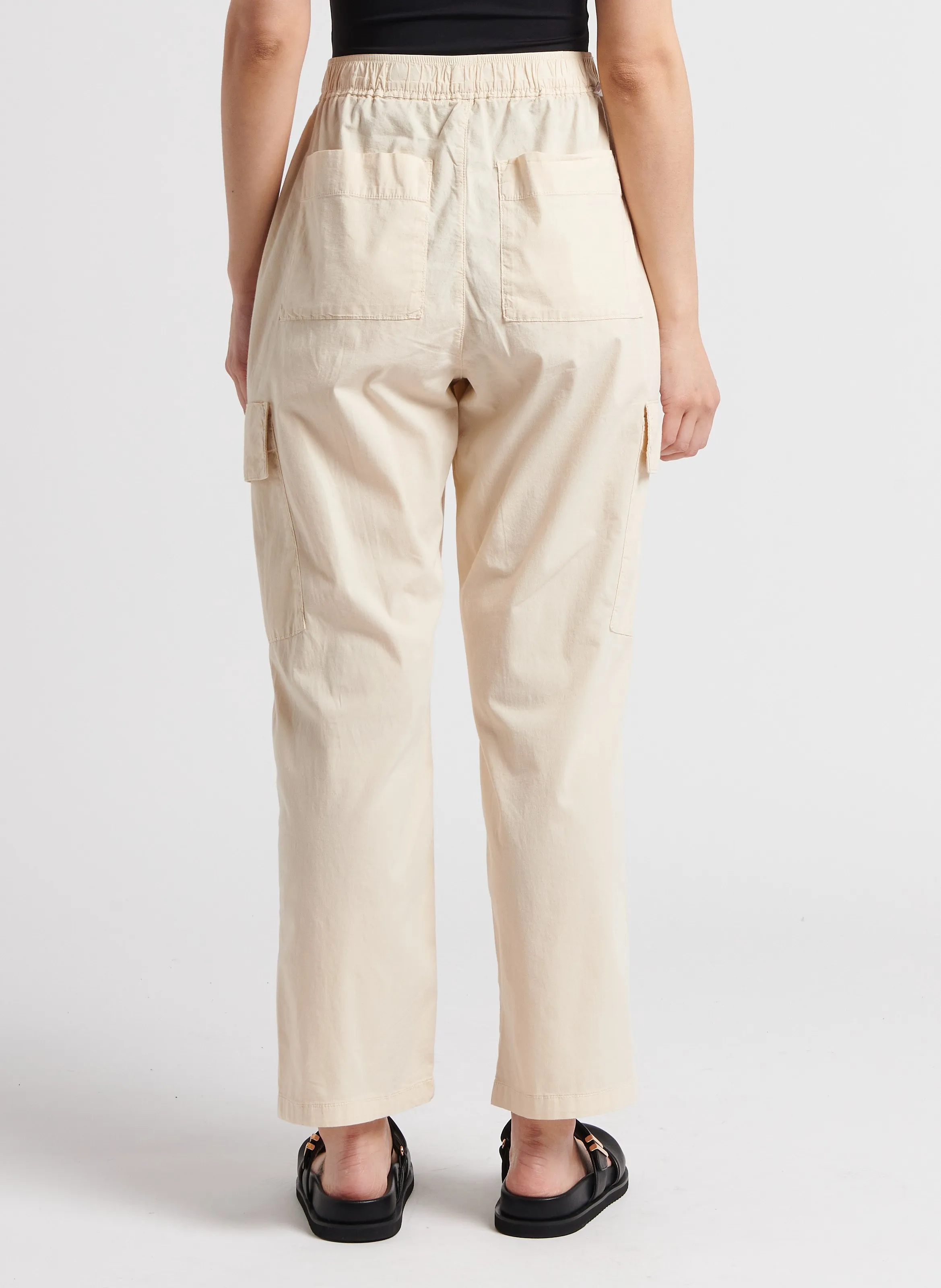 REIKO PARACHUTE  PANTALóN RECTO DE MEZCLA DE ALGODóN DE TALLE ALTO EN BEIGE
