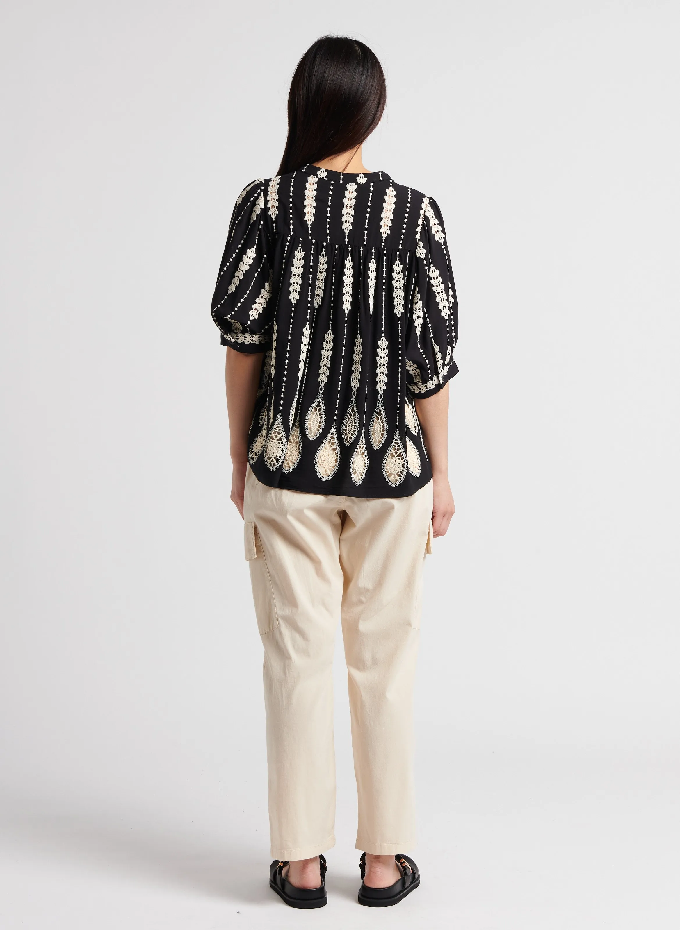 REIKO PARACHUTE  PANTALóN RECTO DE MEZCLA DE ALGODóN DE TALLE ALTO EN BEIGE