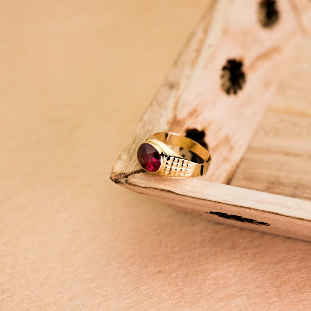 Sello Oro con Rubi Spinel